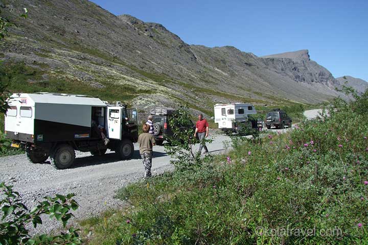 4x4 off-road camper Tours in Karelia, Kola Peninsula, Murmansk region. This tour is for nature lovers and contains off-road parts. You need a 4x4 off-road camper to participate. Kola Travel