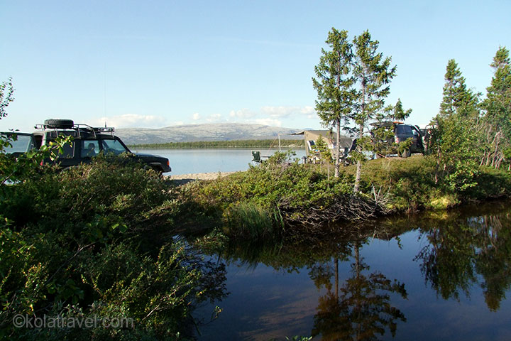 During this 14 days 4x4 Arctic Off-road Expedition you’ll tackle every type of off-road terrain imaginable; mud, rocks, sand, log bridges, river crossings, routes that take you into the sea, many days, without seeing a spot of tarmac.... raid overland Russia. Kola Travel