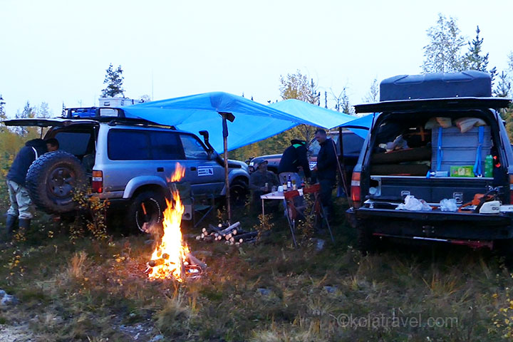 This 12 days 4x4 Arctic Off-road Expedition is something that other off-roaders only dream about... spending every night in a tent in the woods. Totally self-sufficient. Wild Nature, swamp, mud, sand, dune, forest and mountain terrain is waiting for you. Raid overland Russia.  Kola Travel