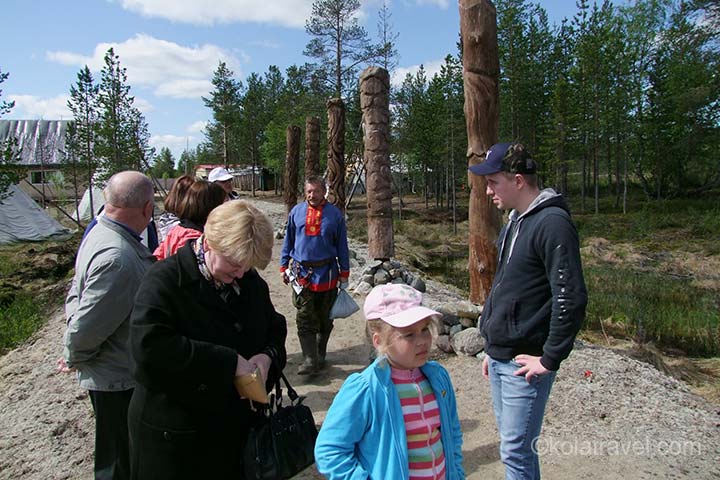 Get to know the amazing nature of Russian Lapland, the Midnight Sun, the beauty of the Barents sea, the mystical attraction of Teriberka, the Saami with their reindeer and affectionate Huskies.