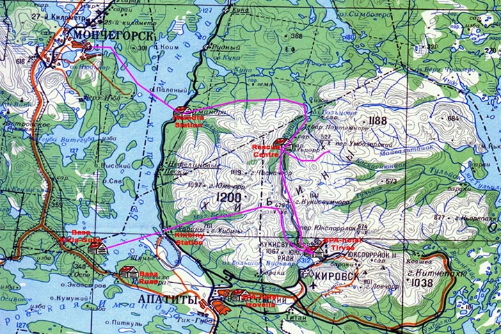 Cross country ski tour on groomed tracks and with luggage transport in mountains of Khibiny Tundra on Kola Peninsula. Northwest Russia. Kola Travel: The cross-country ski-tour specialist on the Kola Peninsula in Russian Lapland.